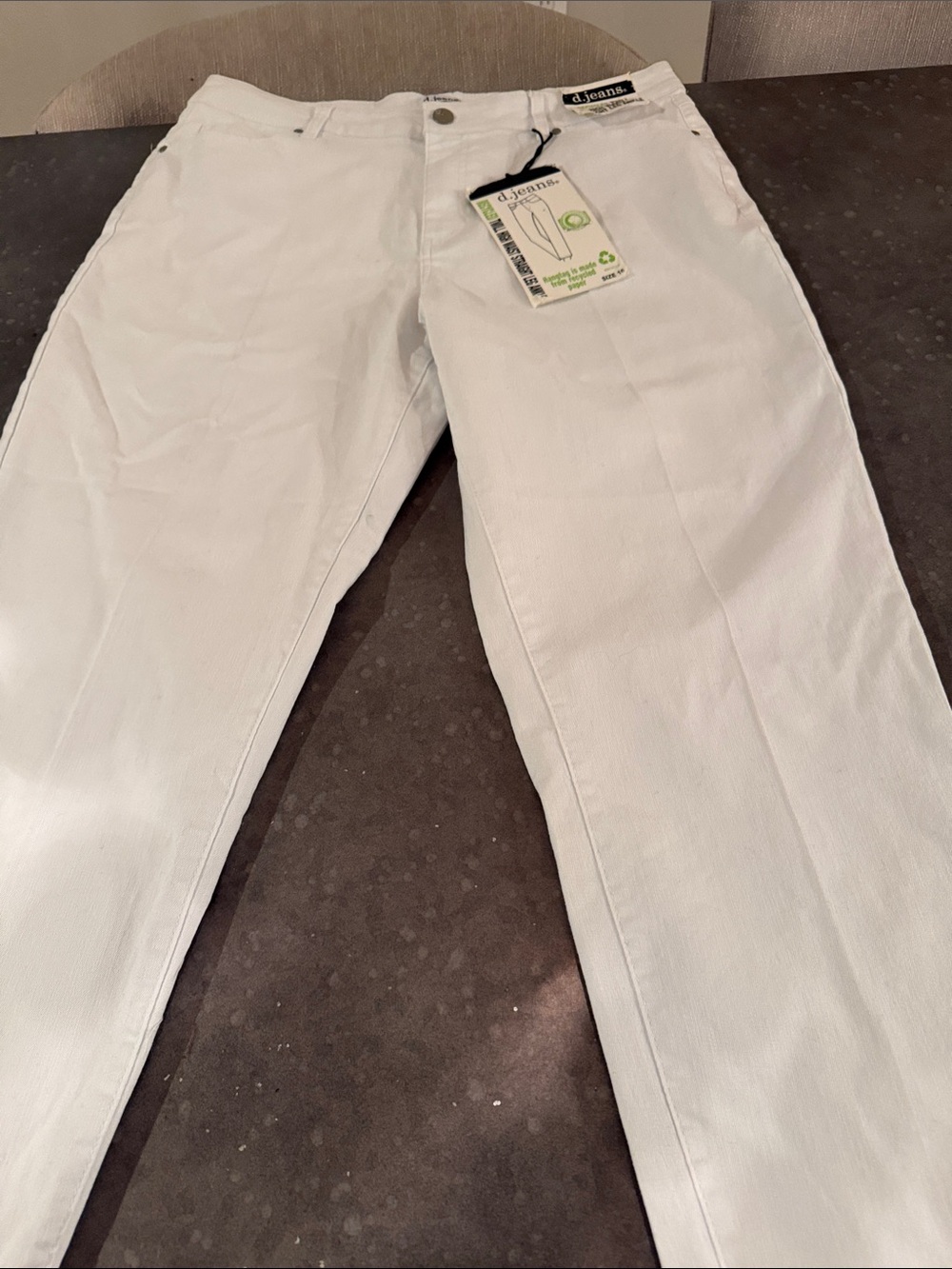 d. jeans Men's White Straight-Leg Chinos
